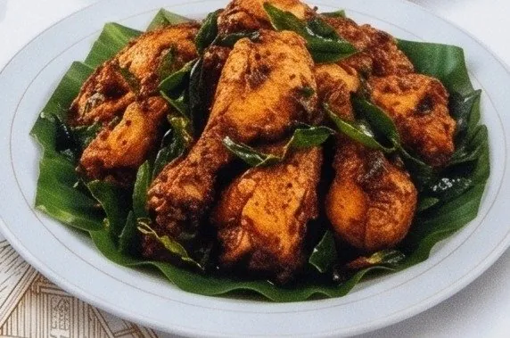 Ayam tangkap dengan daun kari goreng